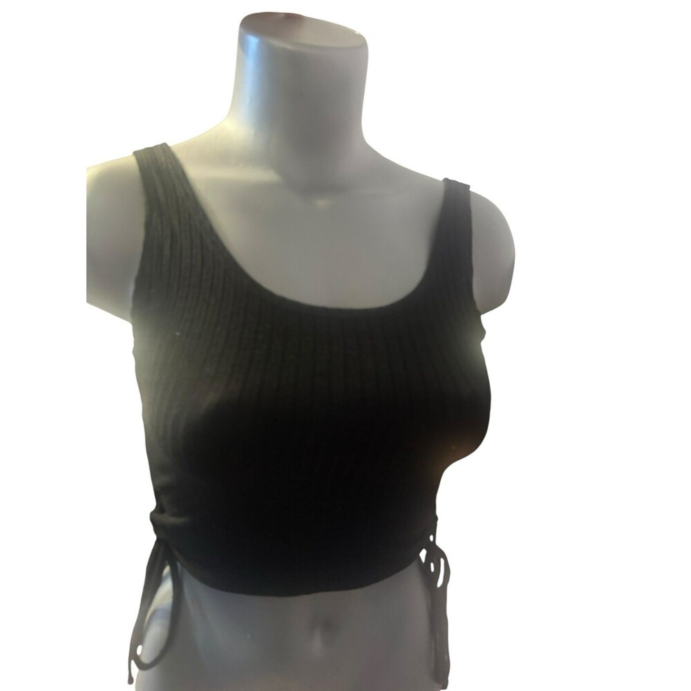 Popular Basics crop top tank small